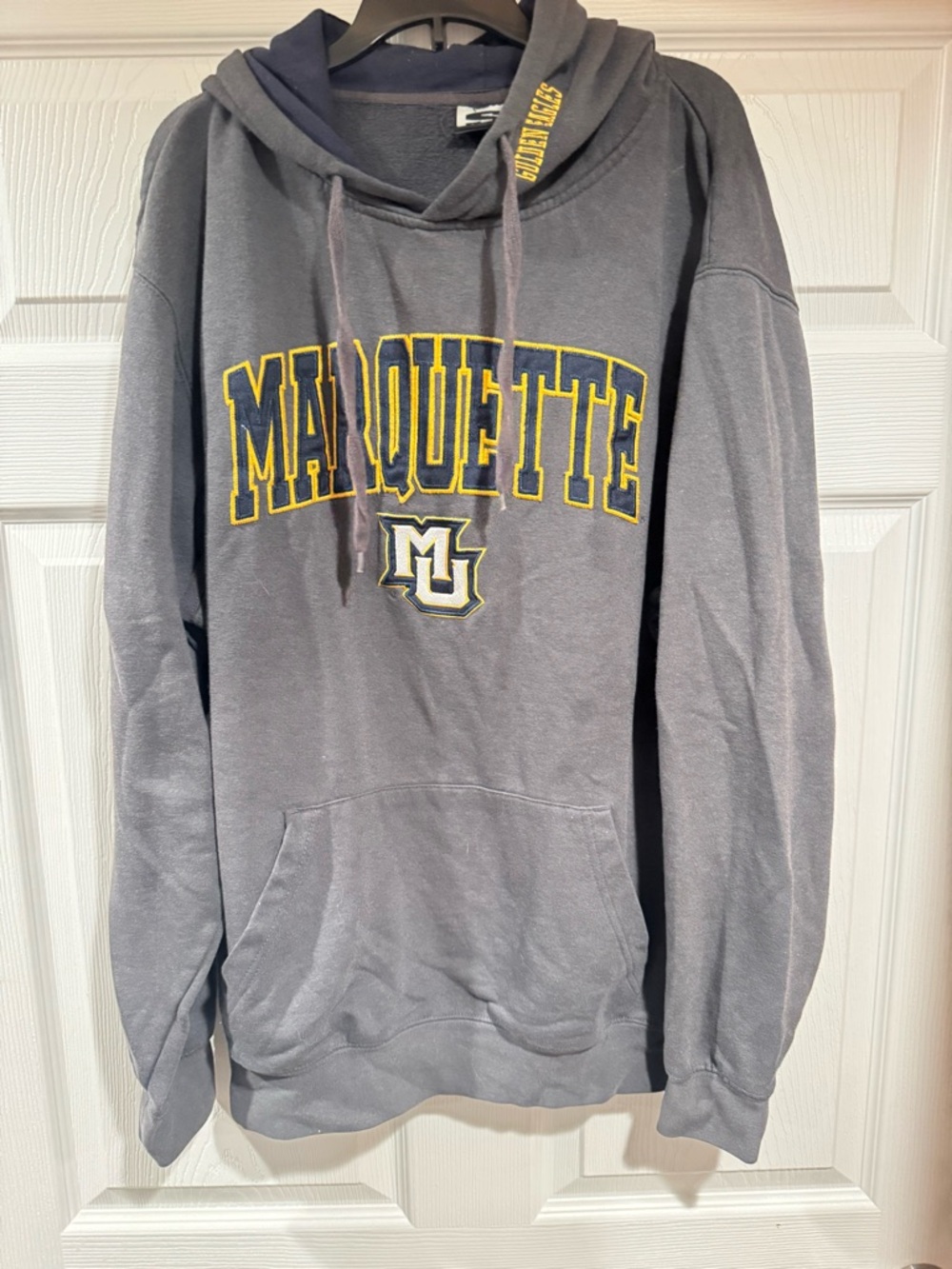 Stadium Athletics Marquette Logo Gray Hoodie w/ front pocket mens size XL